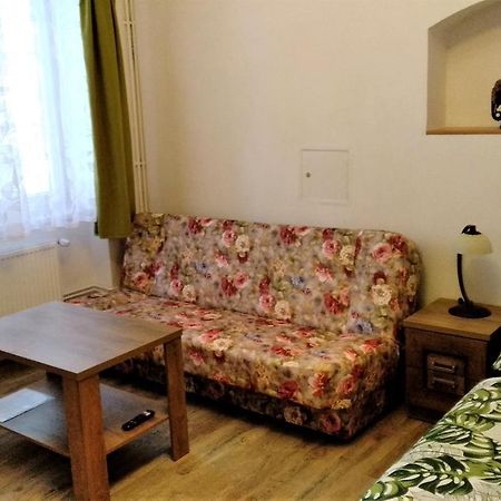 Apartmany Kukacci Hnizdo Benesov nad Ploucnici Luaran gambar