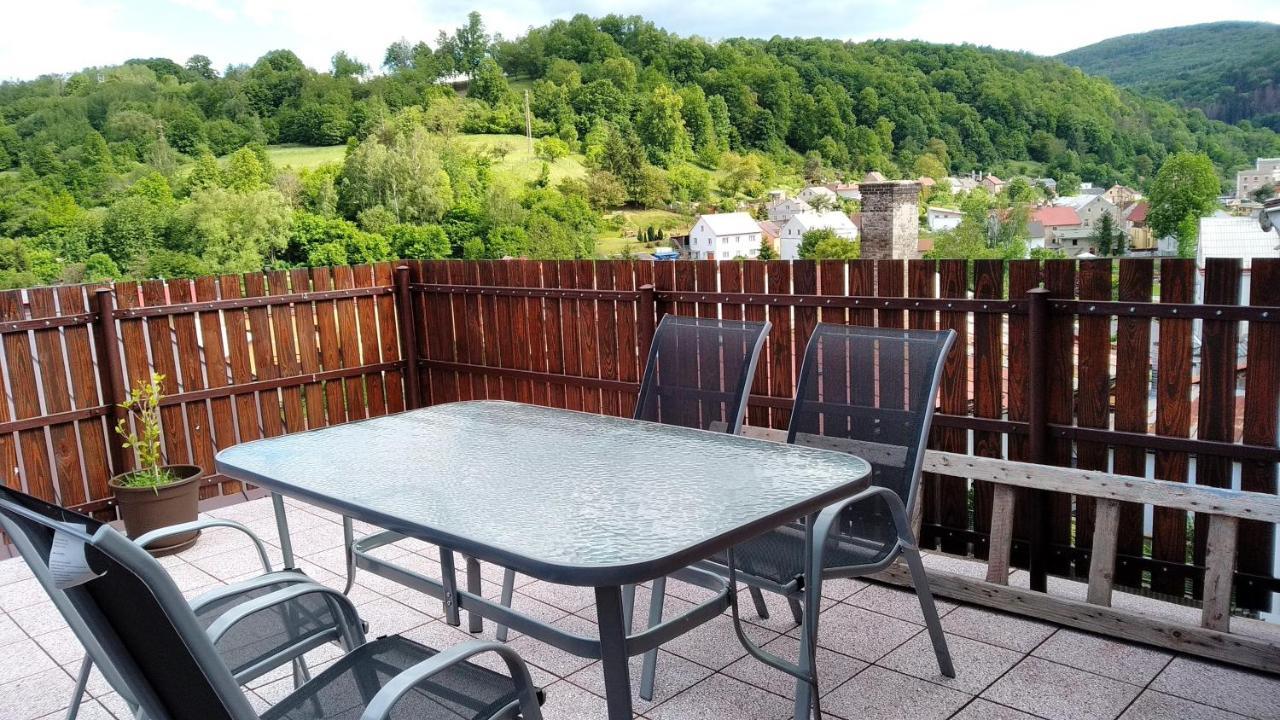 Apartmany Kukacci Hnizdo Benesov nad Ploucnici Luaran gambar