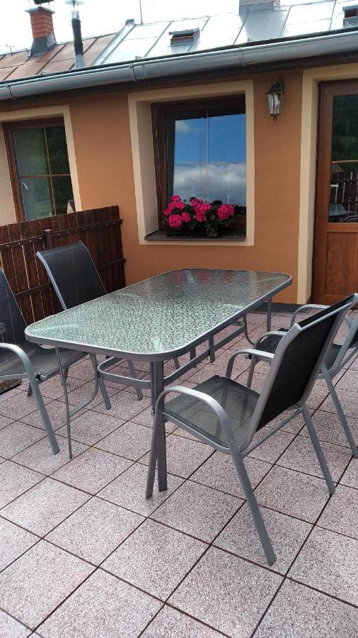 Apartmany Kukacci Hnizdo Benesov nad Ploucnici Luaran gambar