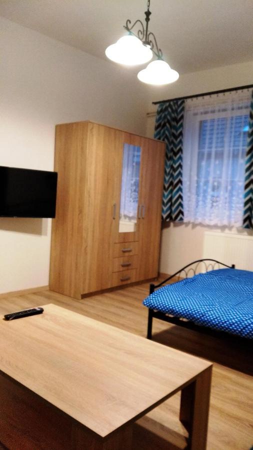 Apartmany Kukacci Hnizdo Benesov nad Ploucnici Luaran gambar