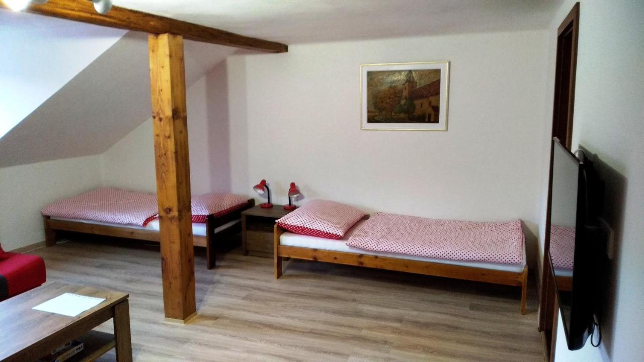 Apartmany Kukacci Hnizdo Benesov nad Ploucnici Luaran gambar